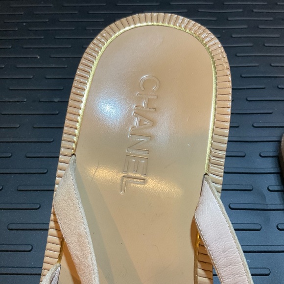 -CHANEL, Roman Greek Beige Suede Sandals w/ gold accs, Size 39, Authentic - Picture 8 of 10